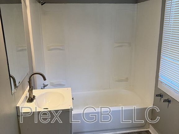 2nd image of 203 Front St