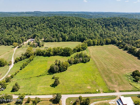 2nd image of 701 Paint Rock Valley Rd
