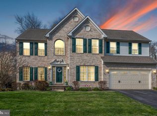 9 Glencoe Dr, Newark, DE 19702