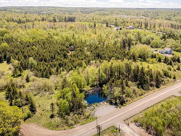 4th image of 64 Russia Rd