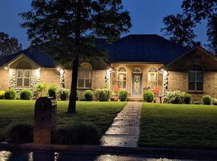 110 S Prairie Ln, Marshfield, MO 65706