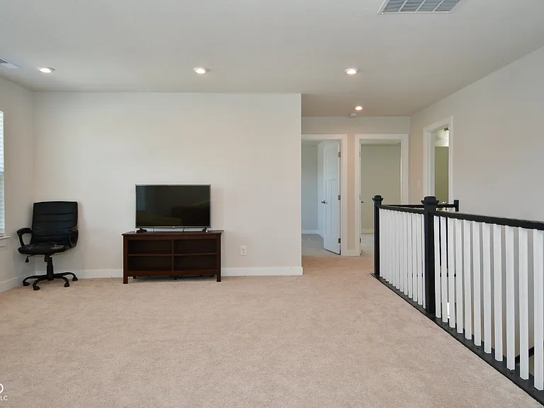 379 Gathering Ln — Photo 20