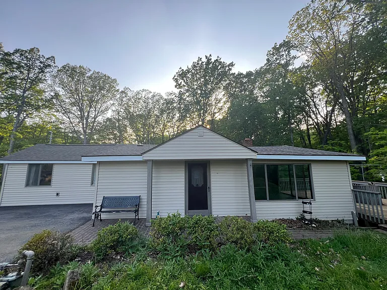 158 Richmond Rd — Photo 16