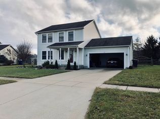 1111 Quail Hollow Dr, Bowling Green, OH 43402