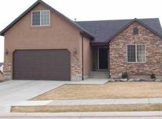 6924 Chippewa Dr, Eagle Mountain, UT 84005