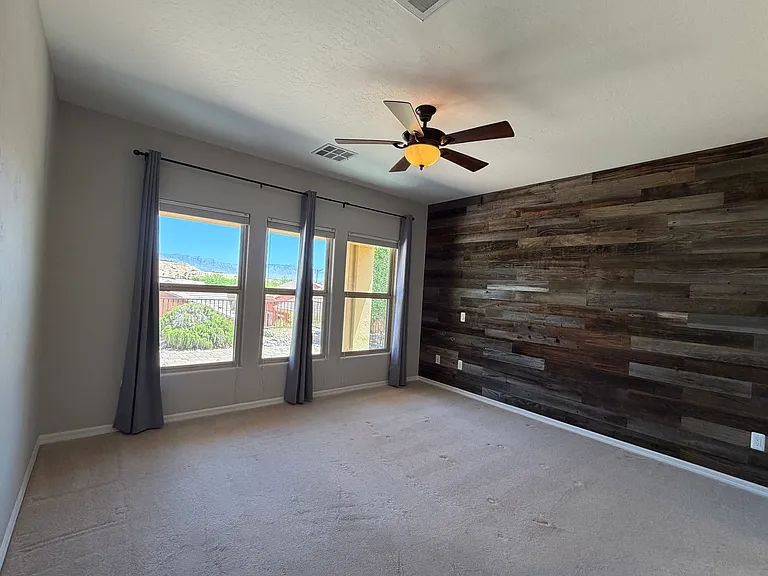 1072 Bunkhouse Ct — Photo 17