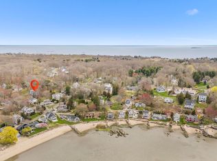 35 Bayberry Ln, Guilford, CT 06437