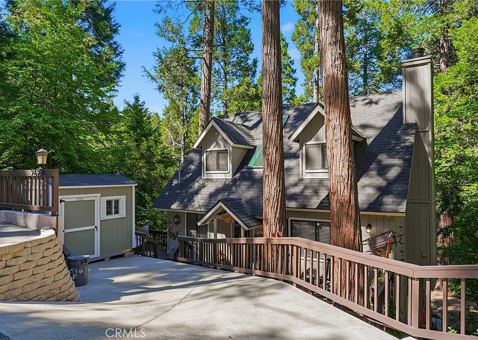 1st image of 26216 Lake Forest Dr