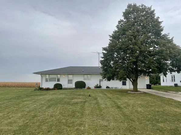 114 E Woodworth Rd, Milford, IL 60953