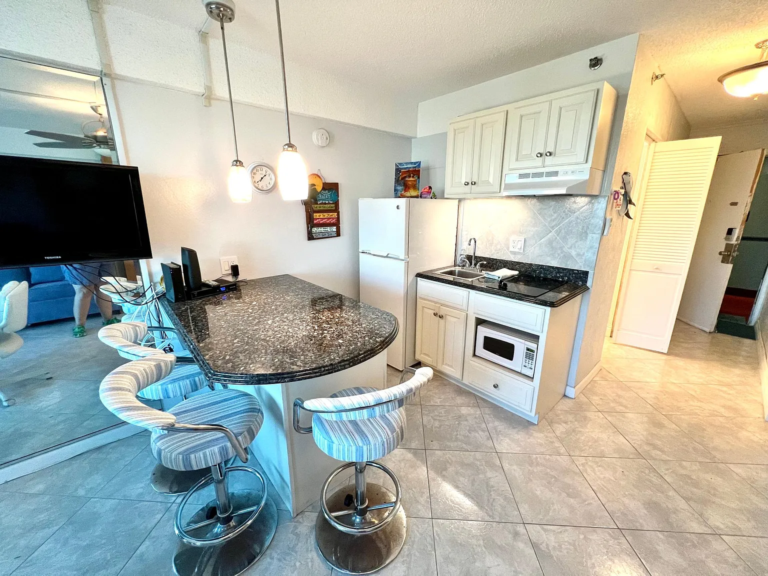 800 N Atlantic Ave — Photo 2