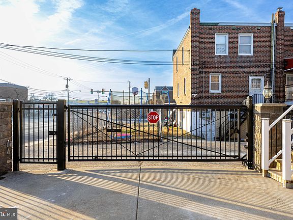 5th image of 4200 Palmetto St