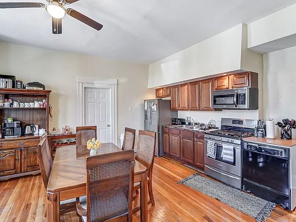 3rd image of 137 Parker St #1