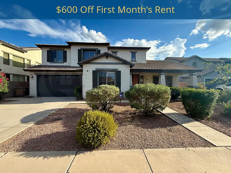 18813 E Arrowhead Trl