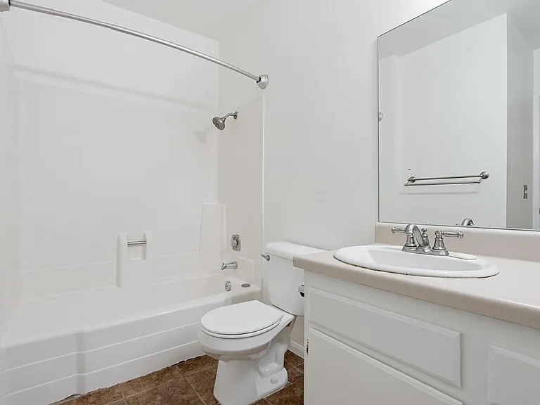 512 Sandalwood Pl — Photo 23