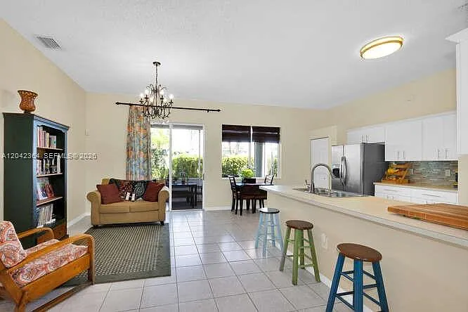 2405 SE 5th Ct — Photo 16