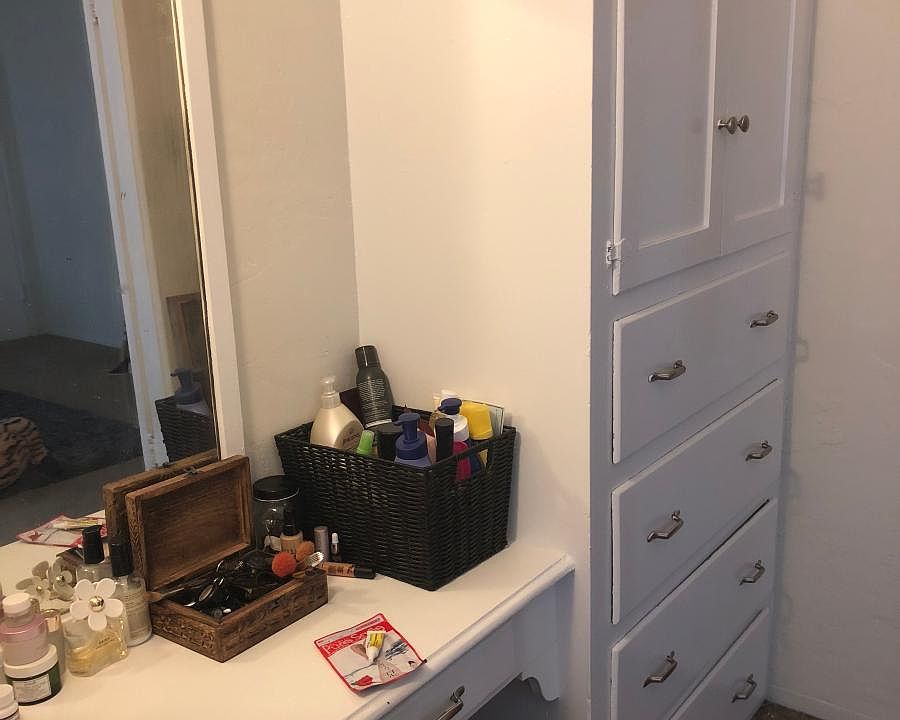 2nd image of 601 S Detroit St APT 204