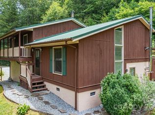 4838 S 226th Hwy, Bakersville, NC 28705