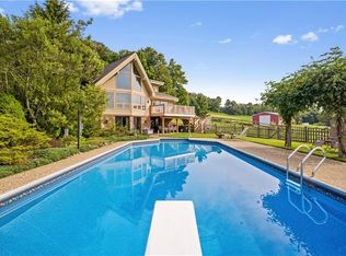 378 Cummings Rd, Acme, PA 15610