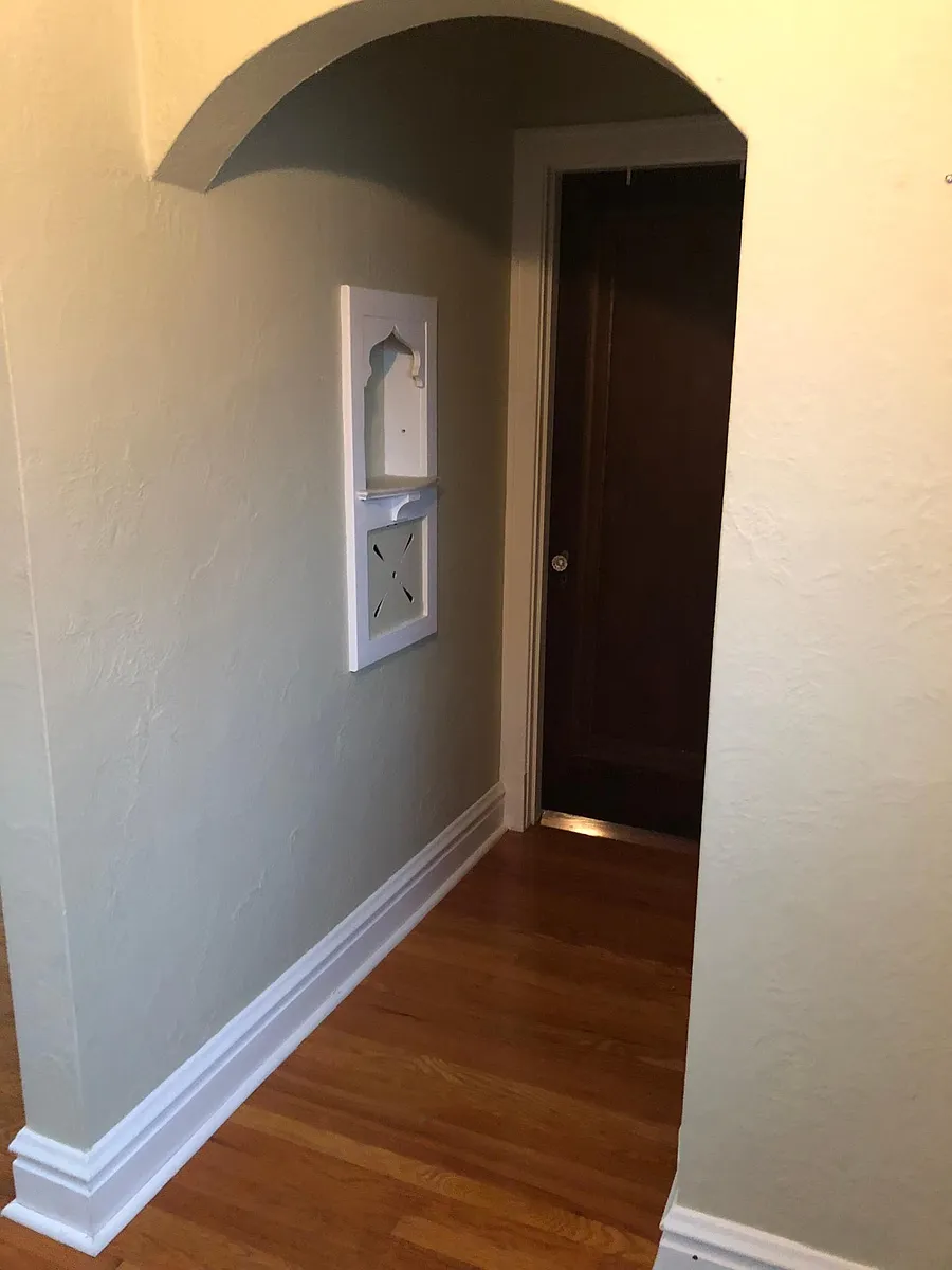 Building Photo - 5237 Tholozan Ave