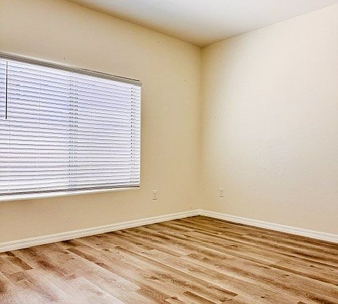 5th image of 681 Steep Canyon Ave