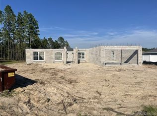 880 W Hallam Dr, Citrus Springs, FL 34434
