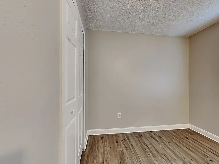 530 Scarlet Maple Ct — Photo 15