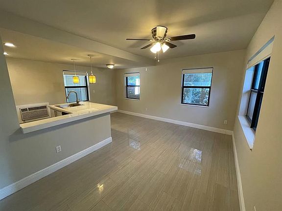 2nd image of 112 NE 5th St APT 1