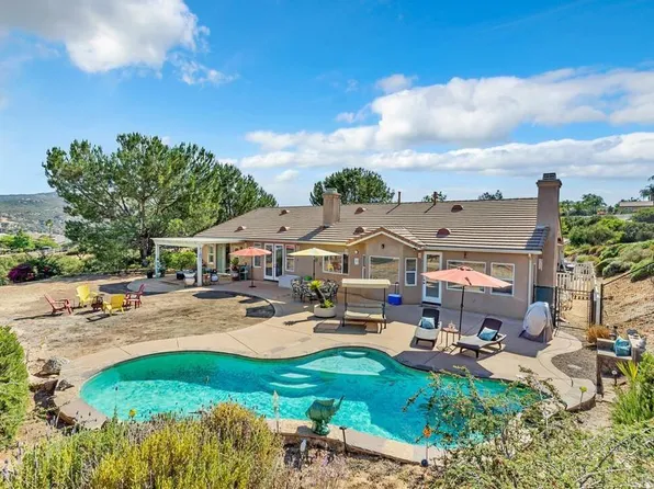 10123 Silva Rd, El Cajon, CA 92021
