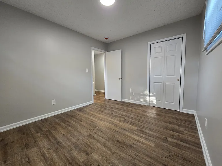 4333 Maplegrove Dr — Photo 16