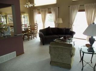 8280 Kingslee Rd, Bloomington, MN 55438