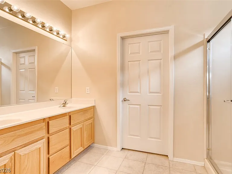 3027 Hickory Valley Rd — Photo 12