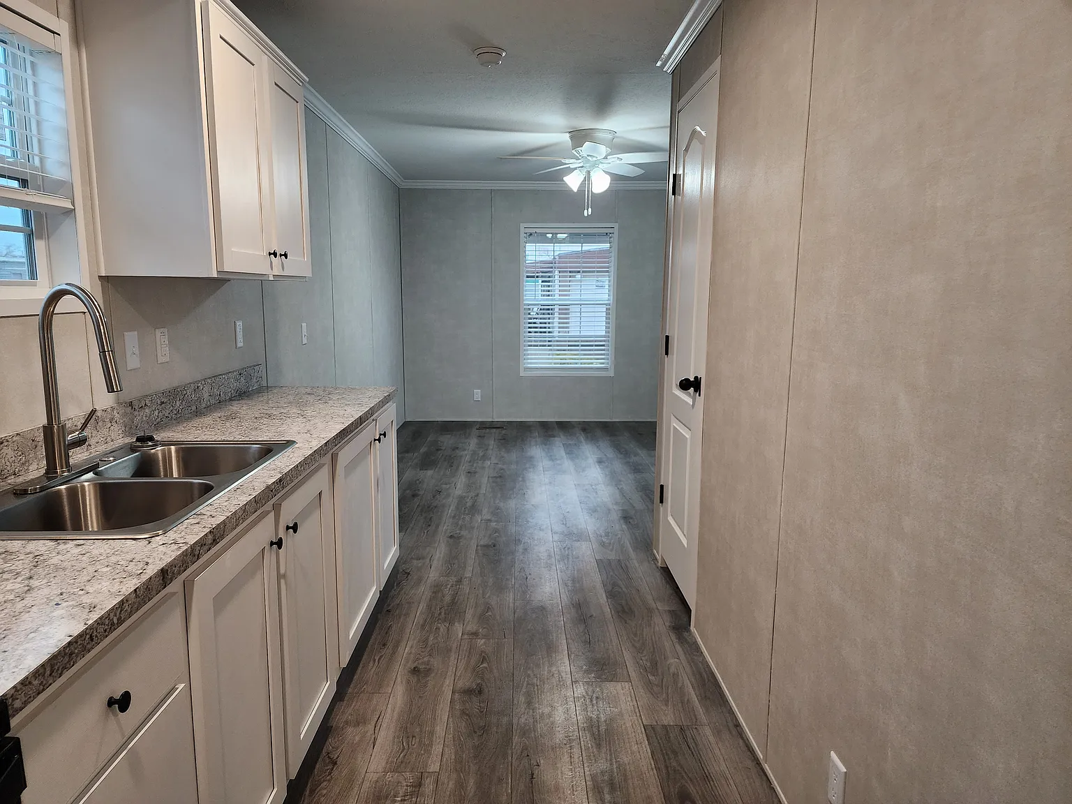 1 bed, 528 sqft, $995 — Photo 3