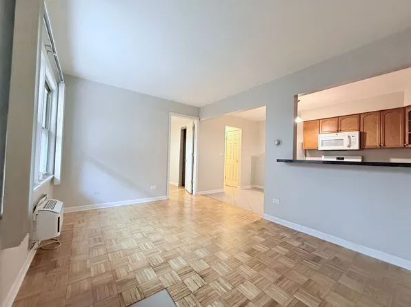 4159 W Oakdale Ave APT 1C, Chicago, IL 60641