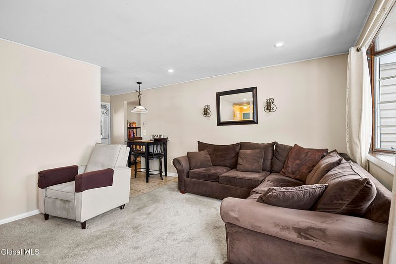 4th image of 45 Fuller Terrace
