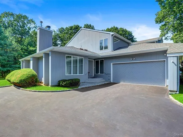 12 Wood Path Drive, Northport, NY 11768