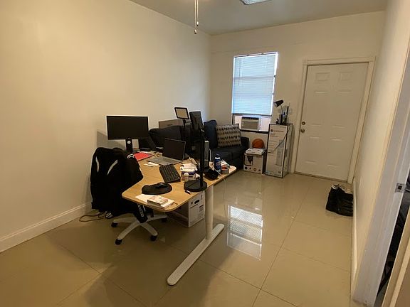 5th image of 17115 NE 21st Ave #2