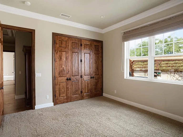 15710 Blue Crystal Trl — Photo 24