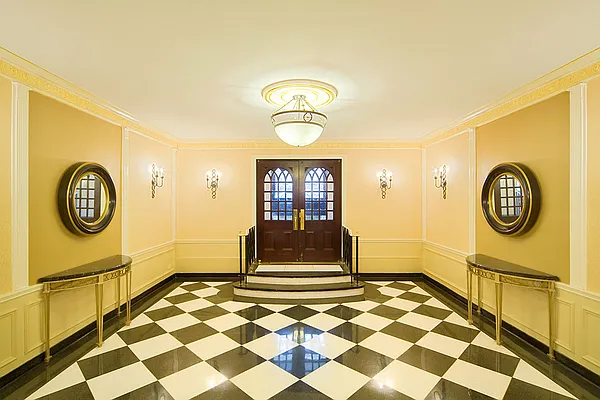 Rented by Metropolitan Equities | media 5