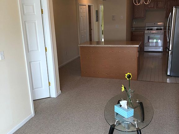 3rd image of 173 Sea Grass Ln