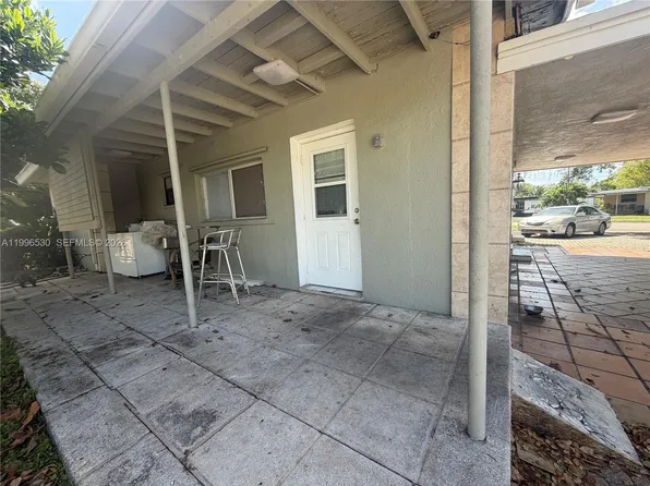 6 Dawson St #B, Hollywood, FL 33023