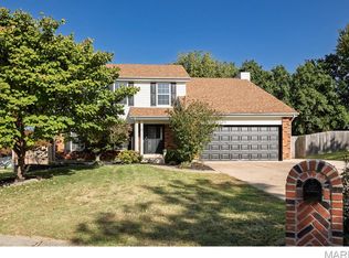 21 Quiet Falls Ct, Saint Charles, MO 63304