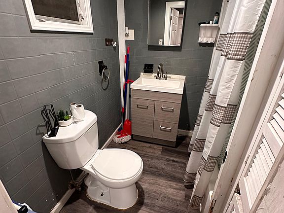 5th image of 90 Beacon Ave Floor 2