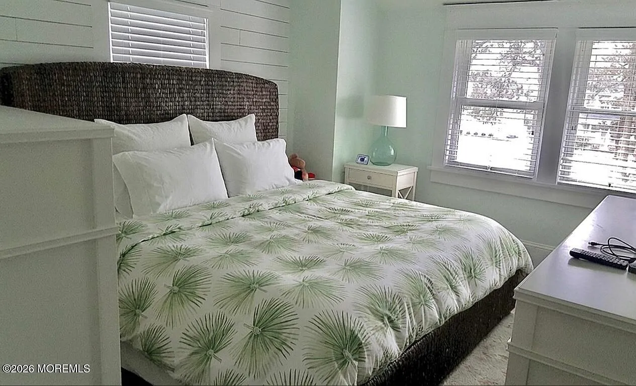 3 bed, 1.5 bath, 1398 sqft, $5,000 — Photo 2