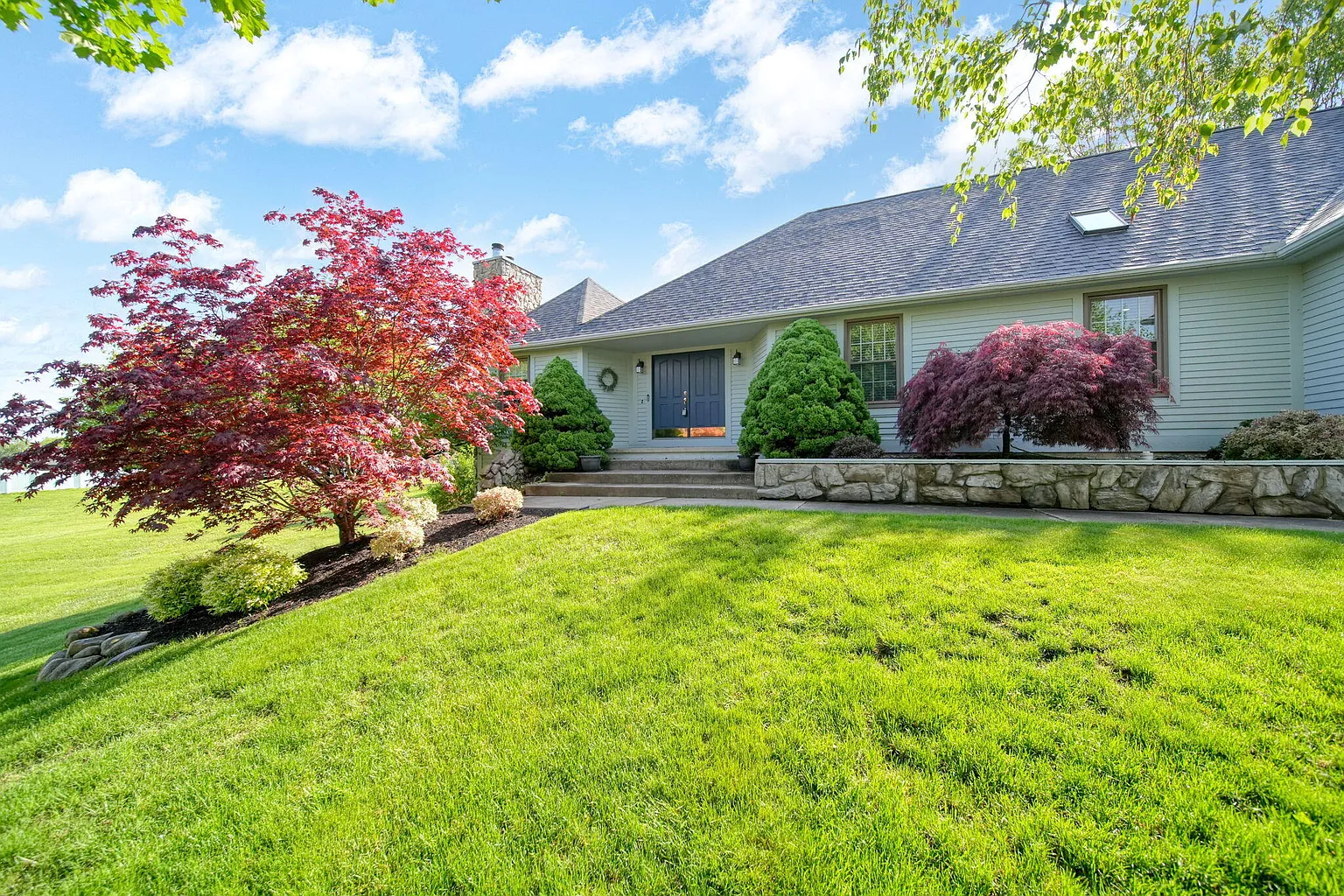 676 Stonecrest photo 1