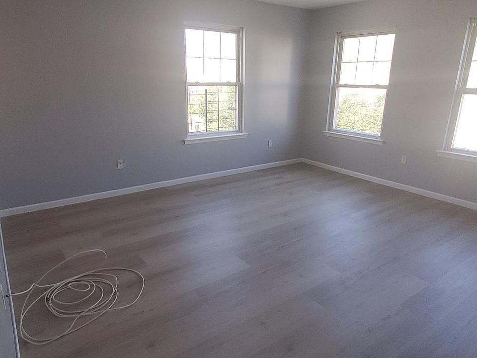 1st image of 627 S 19th St Floor 2