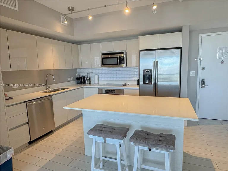 2600 E Hallandale Beach Blvd #T3208 — Photo 13