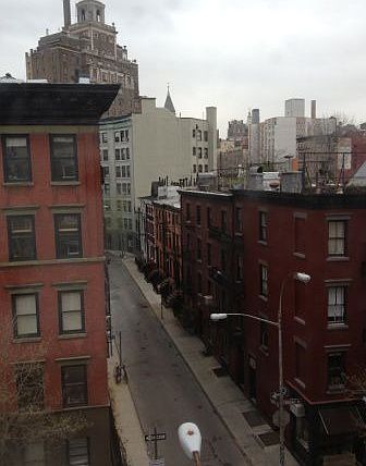 3rd image of 146 Waverly Pl APT 1A