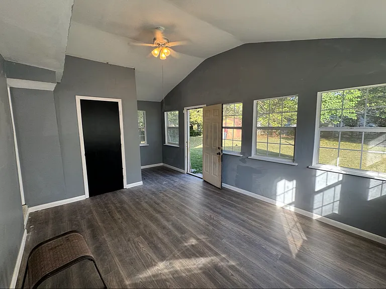 3110 Doner Cir NW — Photo 11