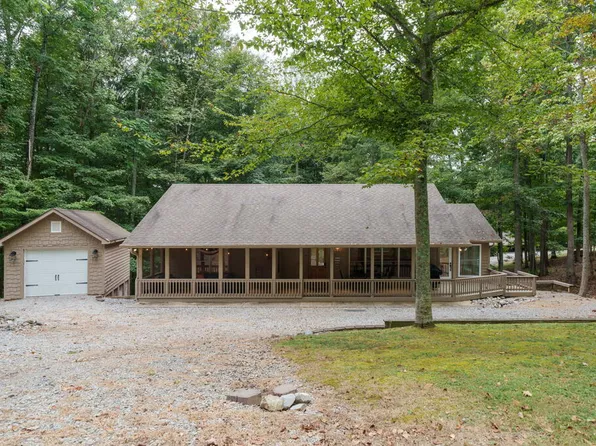 1409 Cherokee Rd, Byrdstown, TN 38549
