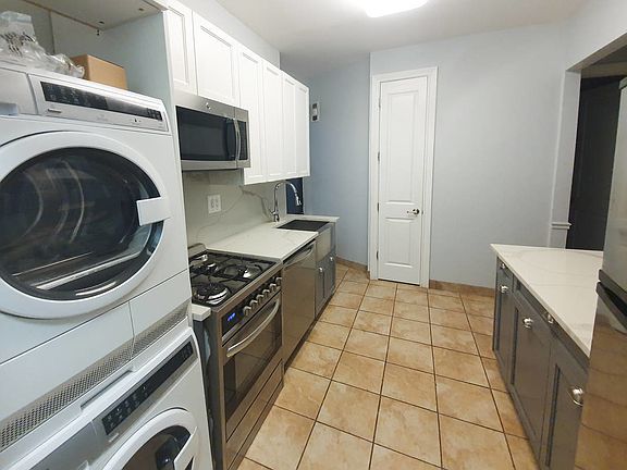 2nd image of 526 W 139th St #18F